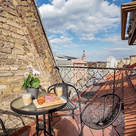 Luxury Apartment In Gediminas Avenue With Terrace Vilnius Exterior photo